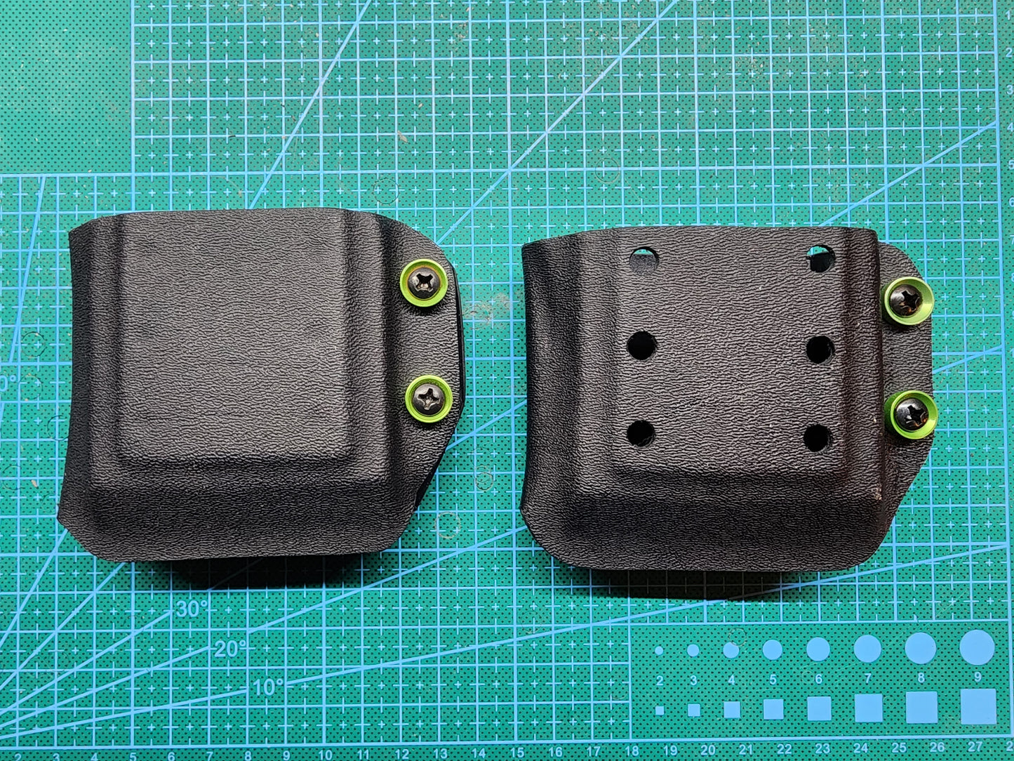 AR-15 Magazine Carrier